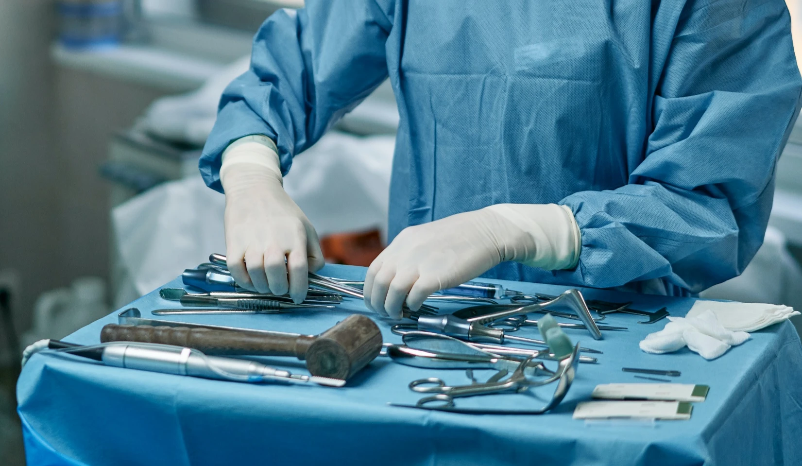 Surgical Instruments & OR Equipment